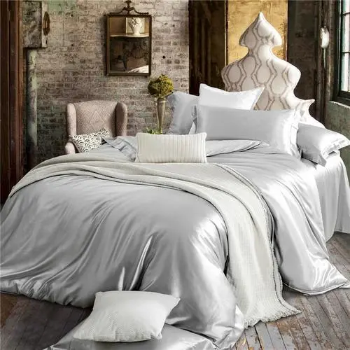 Silky Bed Sets 
